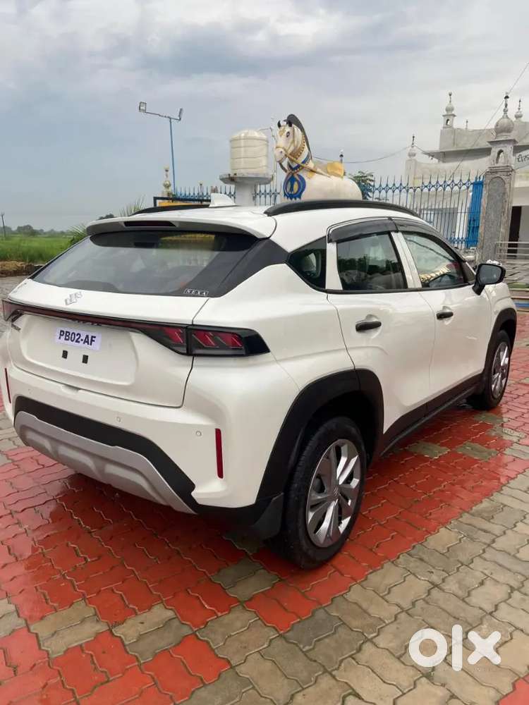 Maruti Suzuki Fronx Sigma 2025