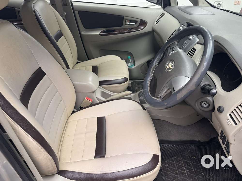 Toyota Innova 2.5 V 7 Str, 2012, Diesel