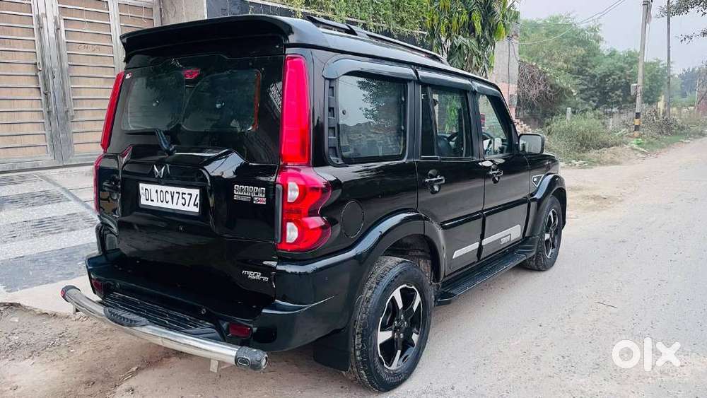 Mahindra Scorpio