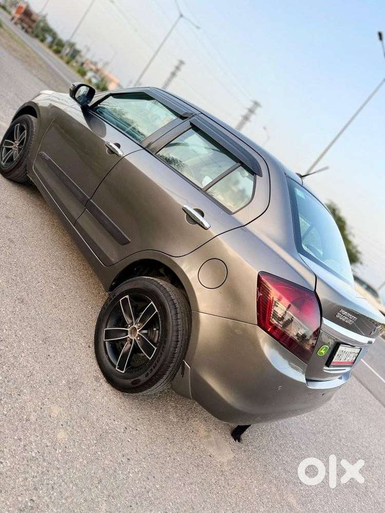 Maruti Suzuki Swift Dzire 1.2 Vxi, 2016, Petrol