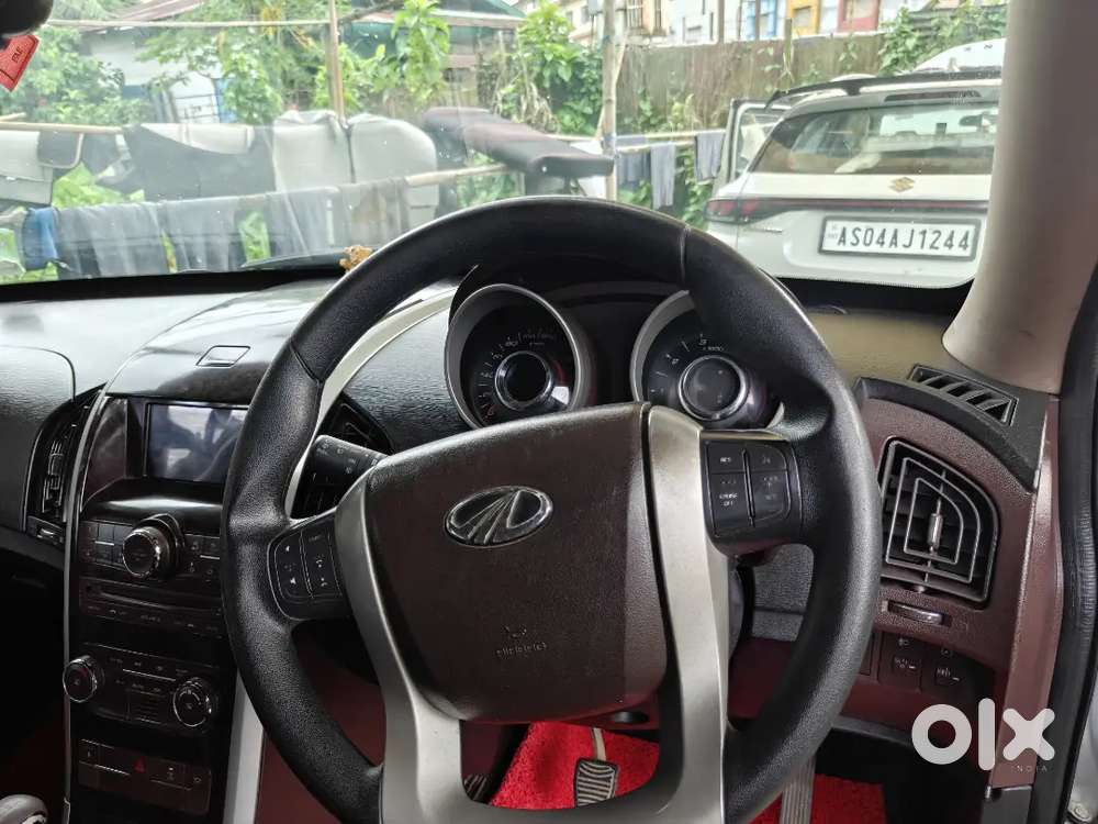Mahindra Xuv500 2014 Diesel 81000 Km Driven