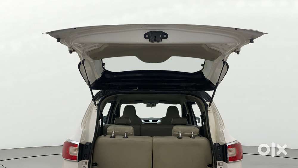 Renault Triber Rxz, 2021, Petrol