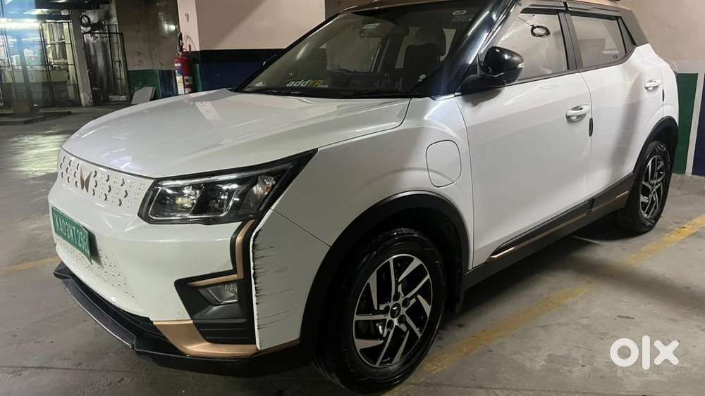 Mahindra Xuv400 2024 Electric Well Maintained