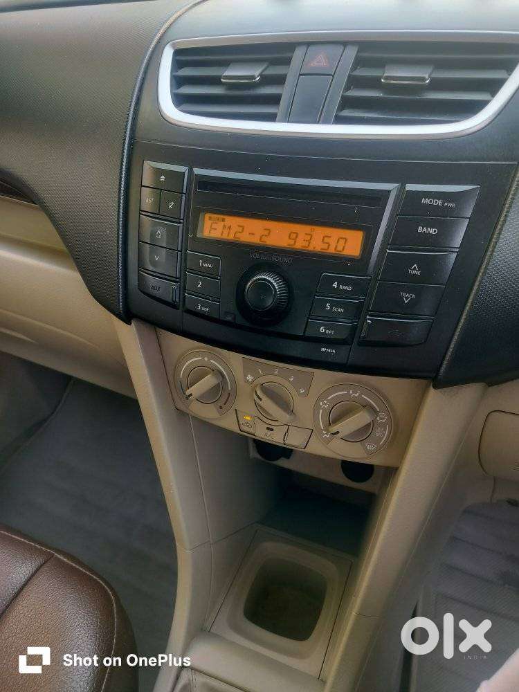 Maruti Suzuki Swift Dzire 1.2 Vxi Bsiv, 2014, Petrol