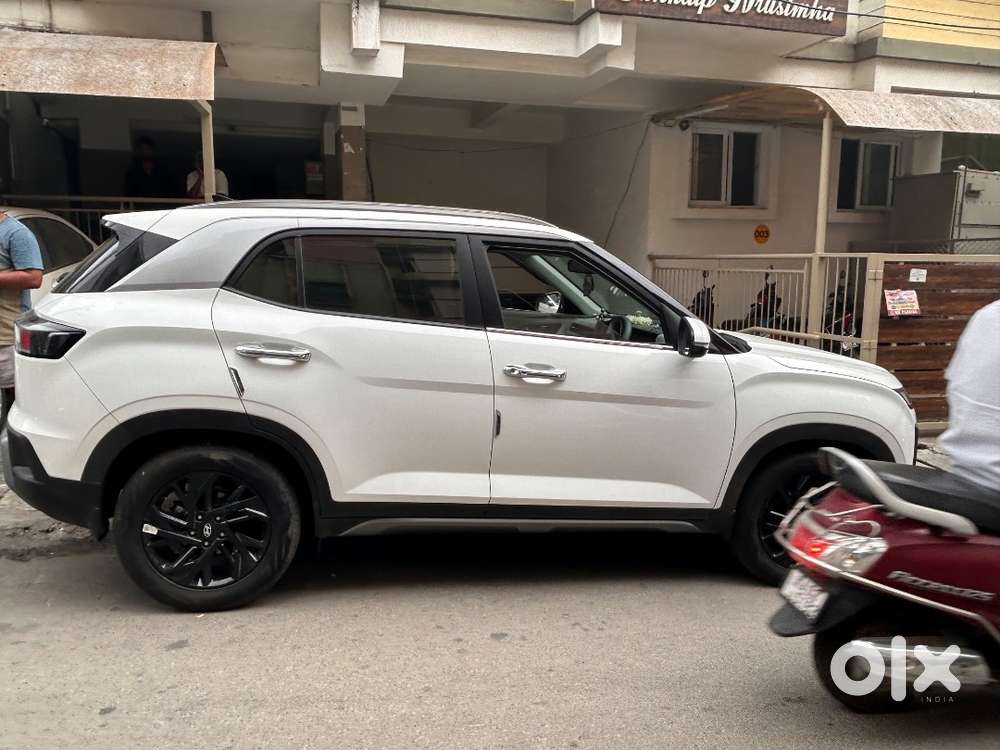 Hyundai Creta 2024 Model Vechile Age 1.5 Years