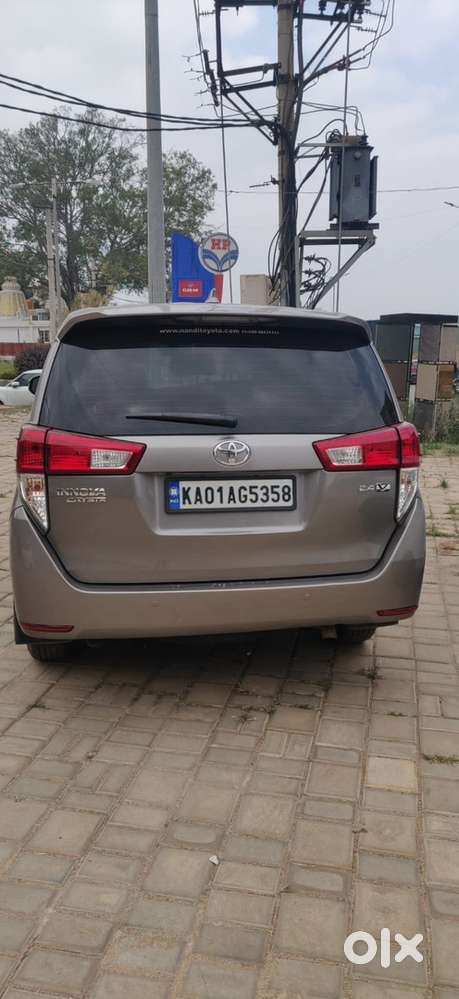 Toyota Innova Crysta 2017 Diesel Well Maintained