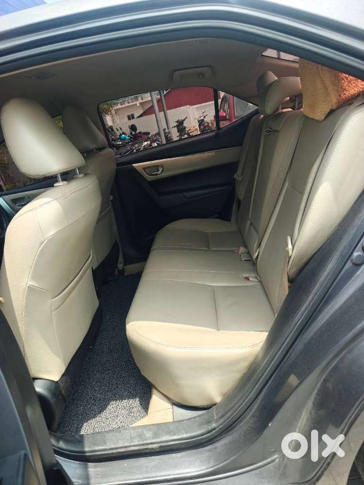 Toyota Corolla Altis 2010-2013 G, 2014, Petrol