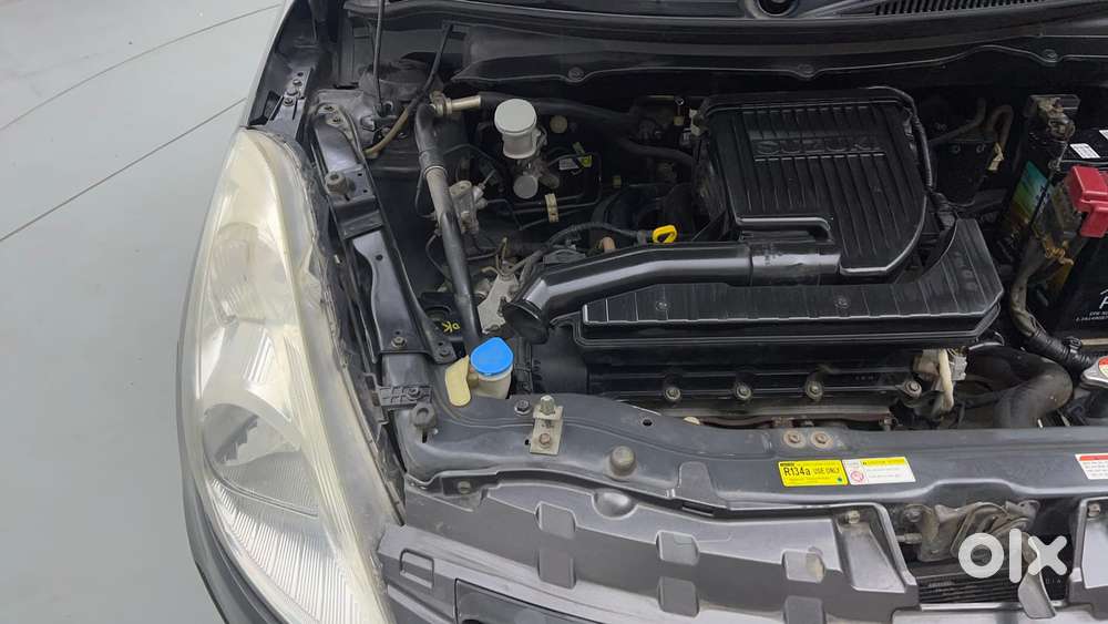 Maruti Suzuki Swift 1.2 Lxi (o), 2017, Petrol