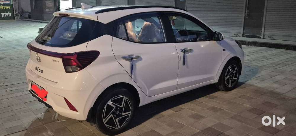 Hyundai Grand I10 Nios Amt Sportz, 2025, Petrol
