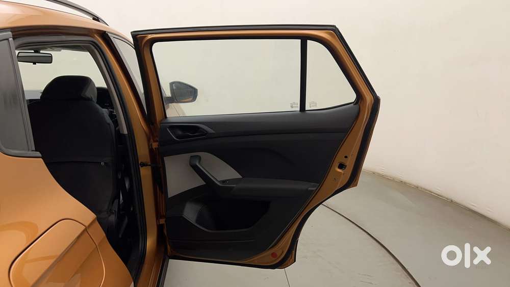 Skoda Kushaq Active 1.0 Tsi Mt, 2022, Petrol