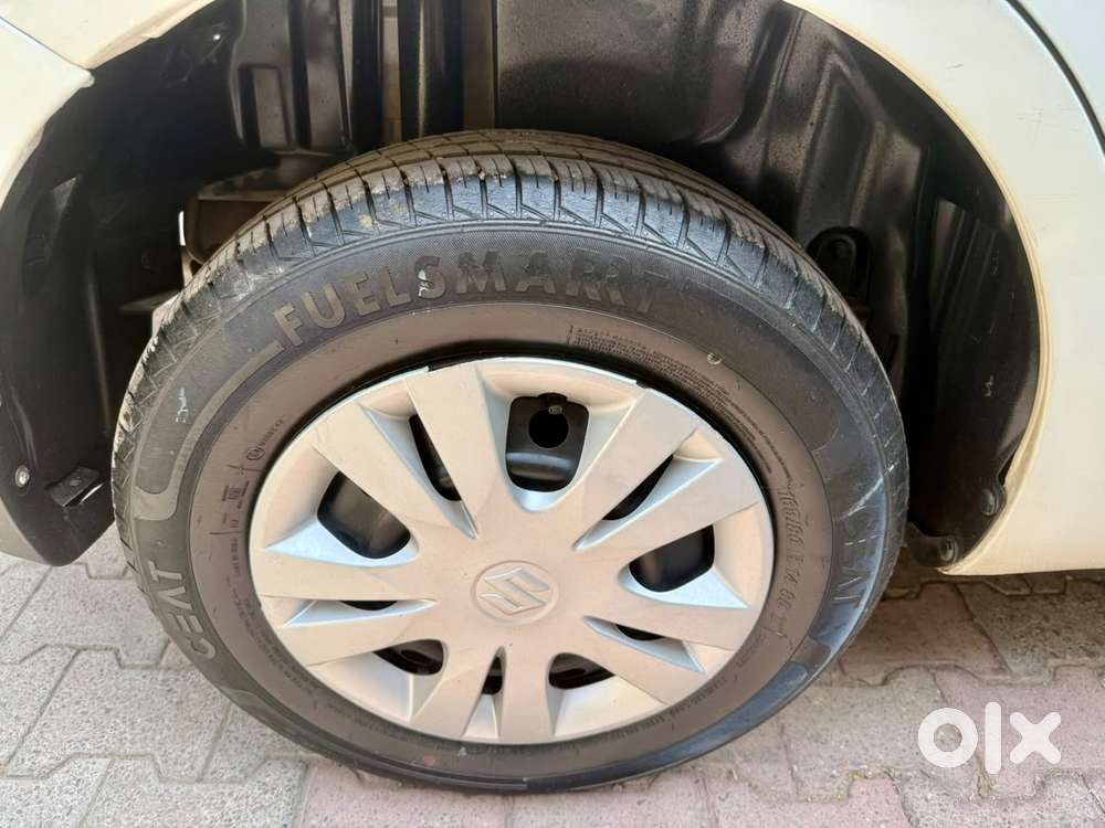 Maruti Suzuki Swift Dzire Vdi Bsiv, 2014, Diesel