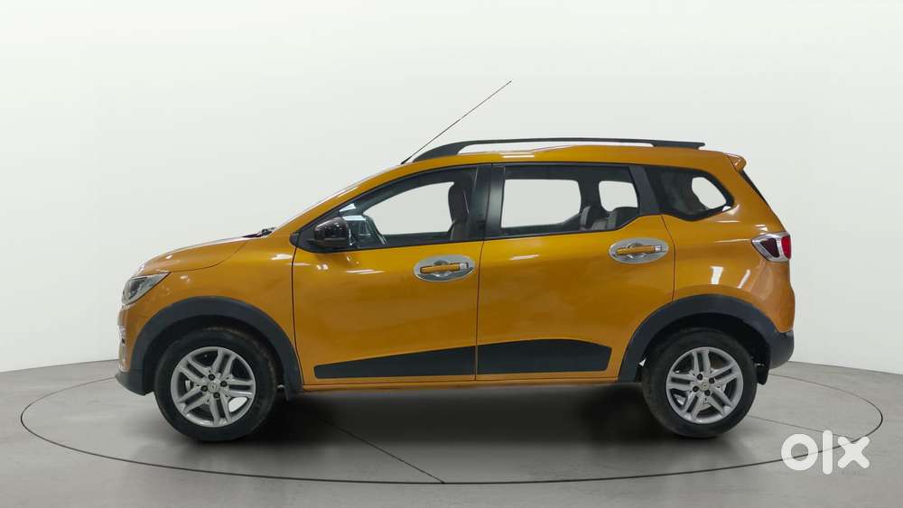 Renault Triber Rxz Easy-r Amt, 2022, Petrol
