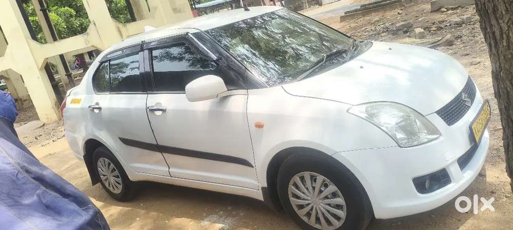 Maruti Suzuki Dzire Tour 2016