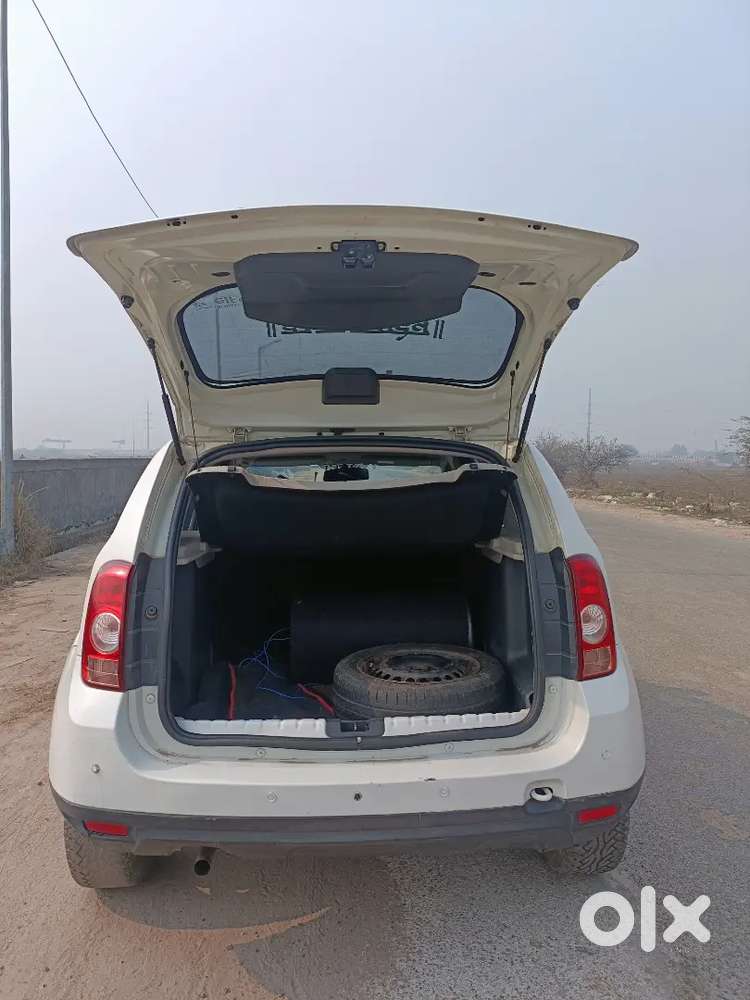 Urgent Sell Renault Duster 2015 Petrol Well Maintained