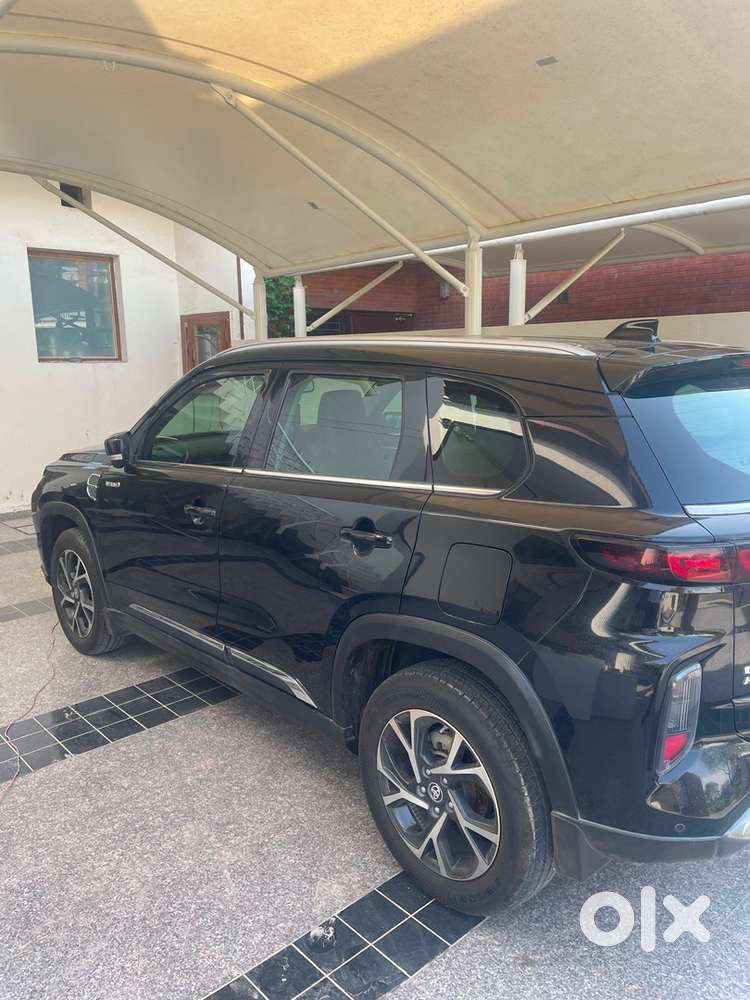 Toyota Urban Cruiser 2023 Hyryder Petrol Automatic
