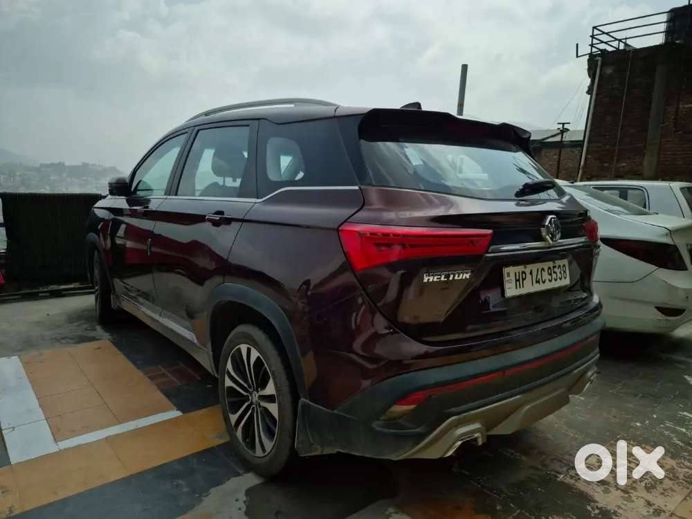 Mg Hector Plus 2021 Petrol 23000 Km Driven