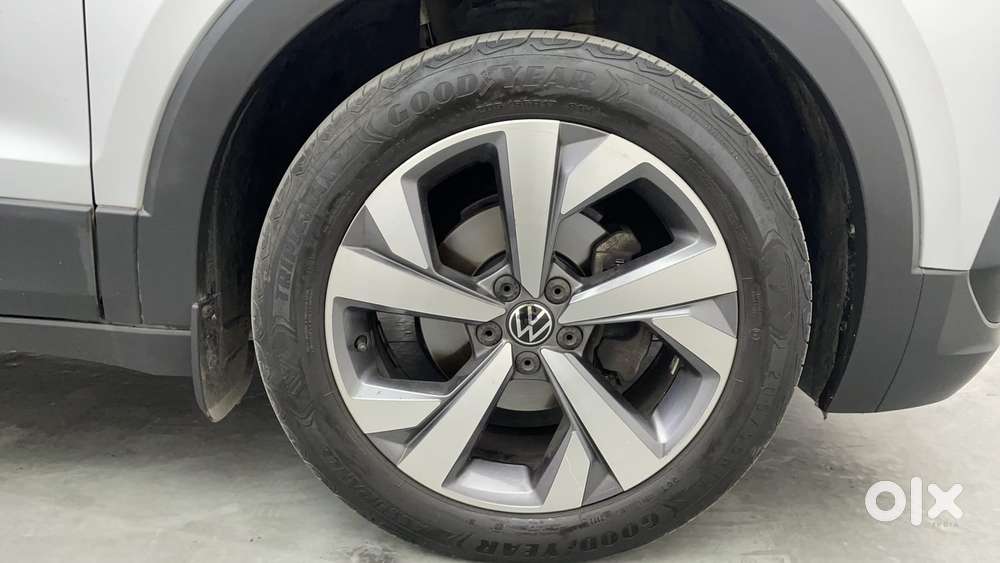 Volkswagen Taigun Topline 1.0 Tsi At (electric Seats), 2023, Petrol