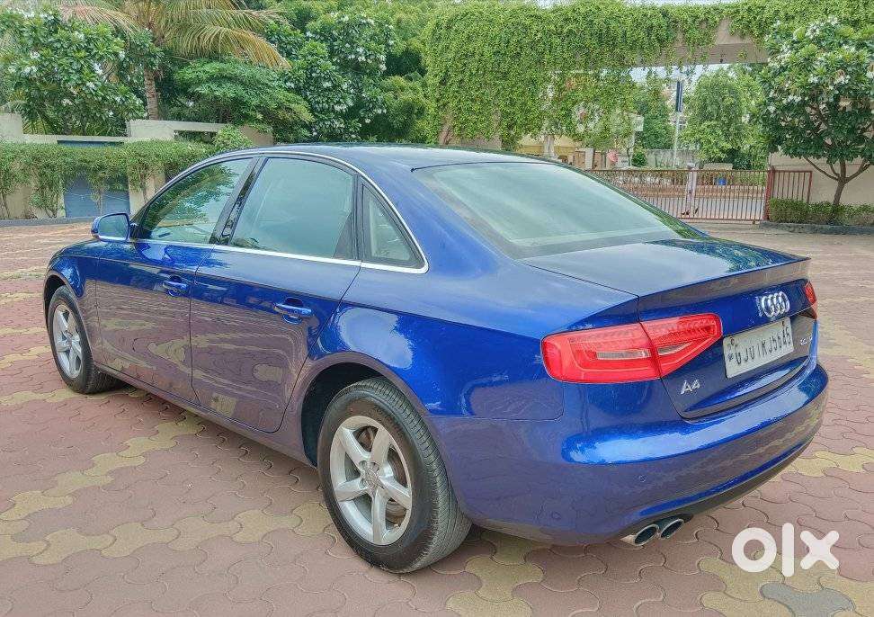 Audi A4 2.0 Tdi Premium With Sunroof, 2015, Diesel