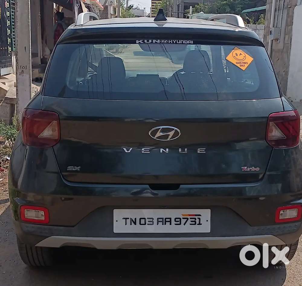 Hyundai Venue 2019 Petrol Well Maintained