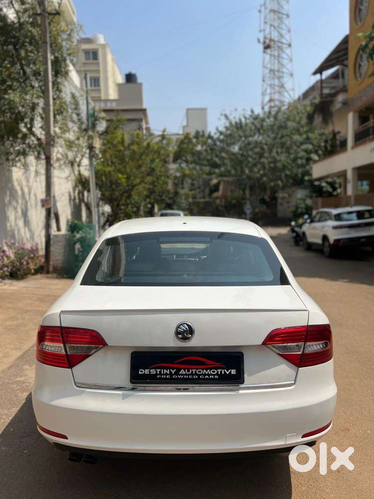 Skoda Superb Style 1.8, 2014, Diesel