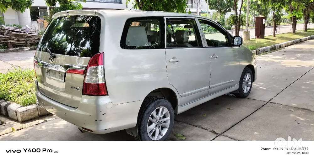 Toyota Innova 2.5 G 2014