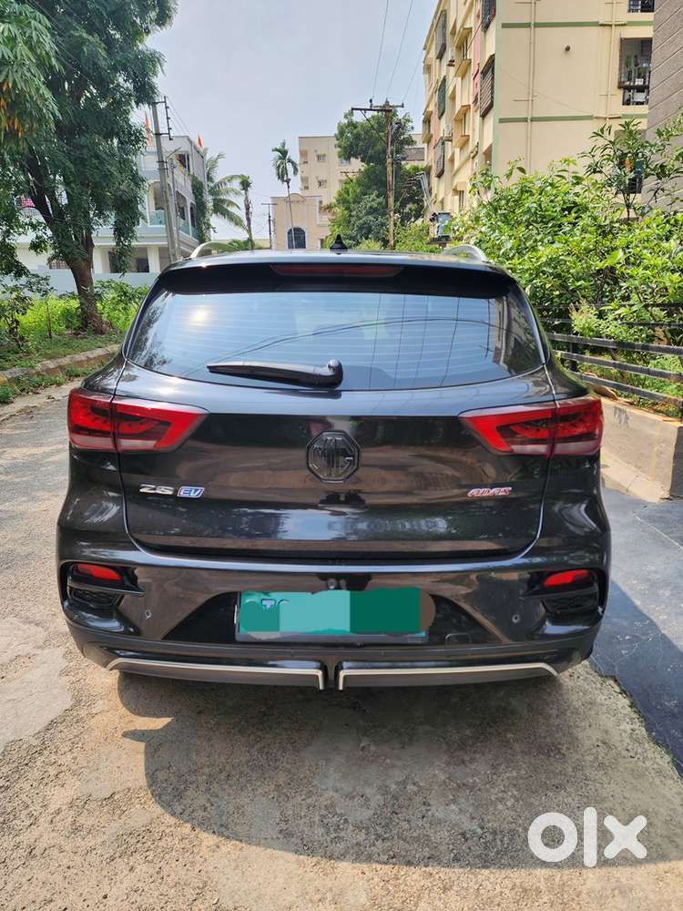 Mg Zs Ev Exclusive Ivory Pro