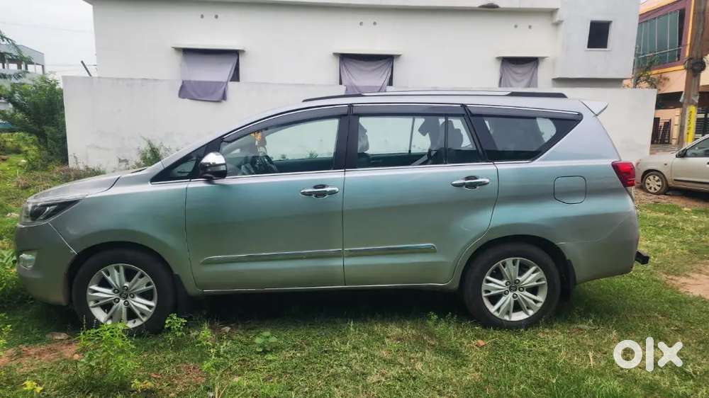 Toyota Innova Crysta 2016 Diesel Manual
