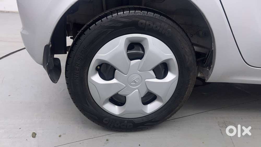 Tata Tiago 1.2 Revotron Xt, 2018, Petrol