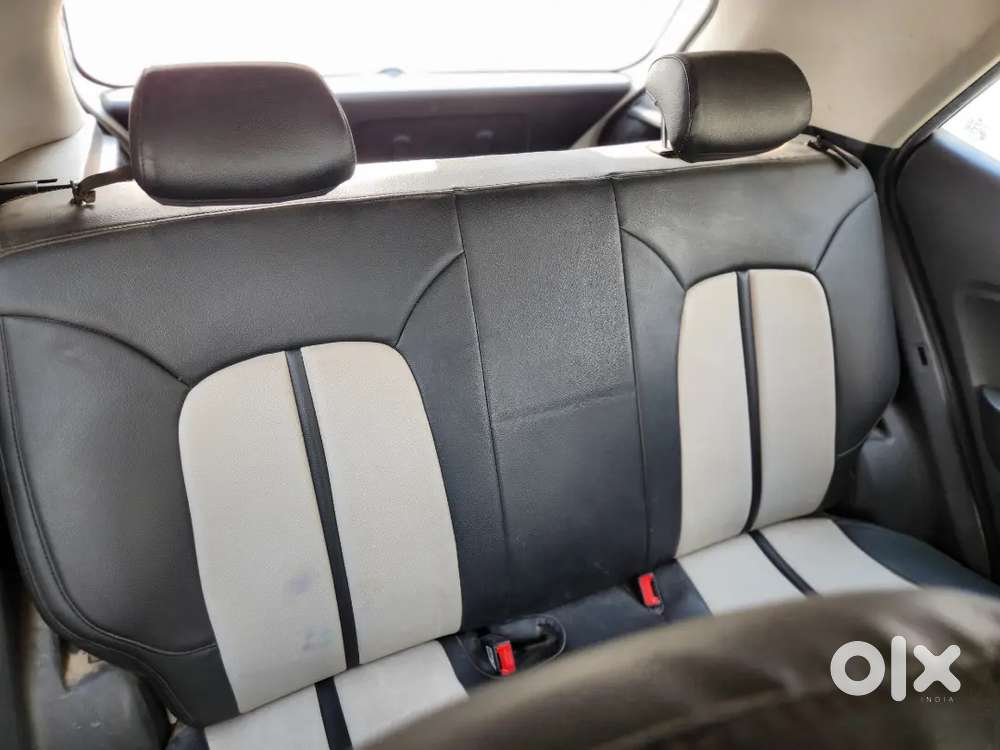 Hyundai Venue 2022 Petrol Well Maintained