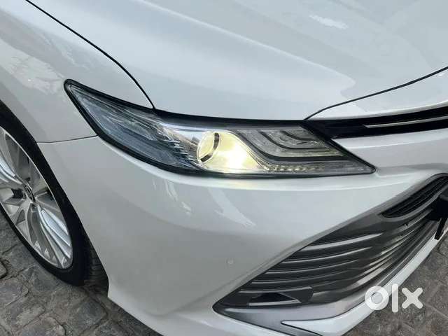Toyota Camry Hybrid, 2021, Petrol