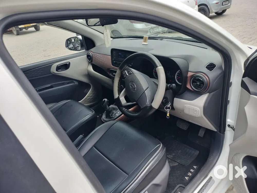 Hyundai Aura 2021 Petrol Amt