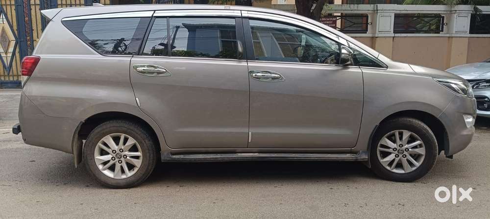 Toyota Innova Crysta 2.8z Automatic, 2017, Diesel