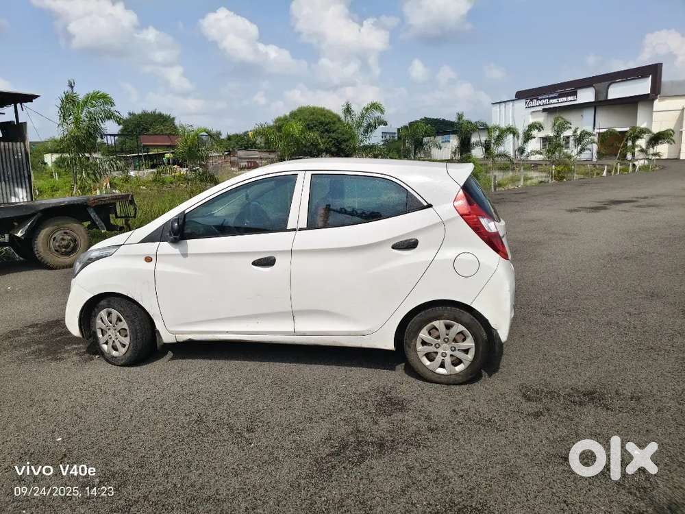 Hyundai Eon Magna+ 2013 Petrol Manual