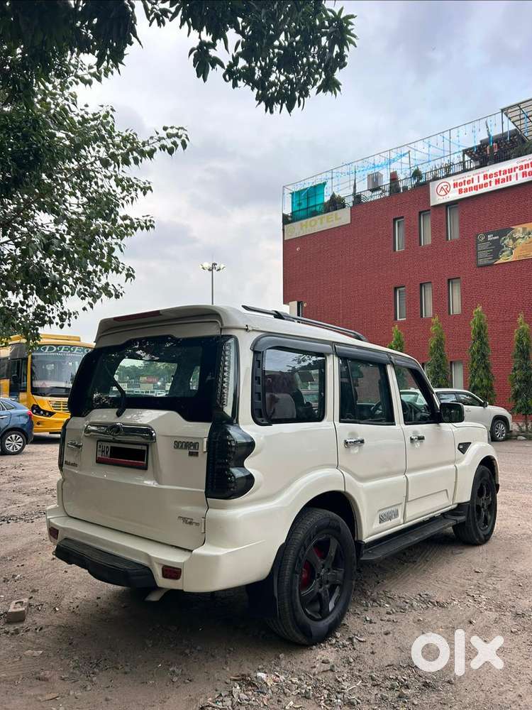 Mahindra Scorpio Classic, 2019, Diesel