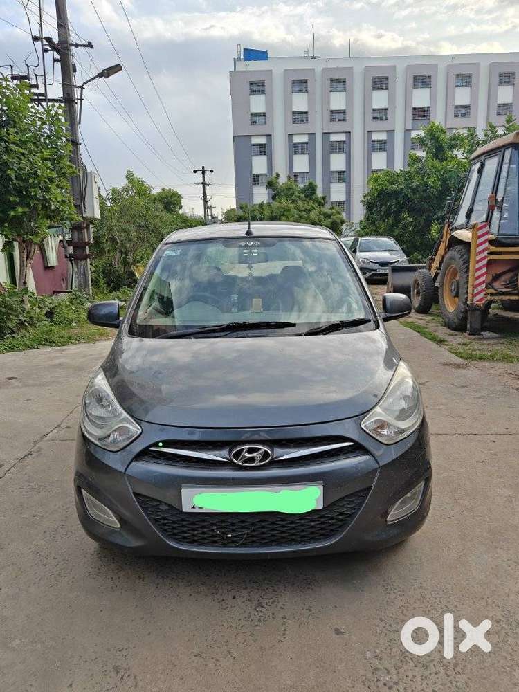 Hyundai I10 Sportz, 2015