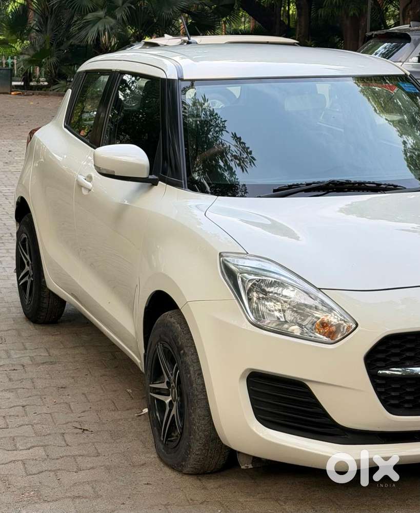 Maruti Suzuki Swift Vxi, 2022, Petrol