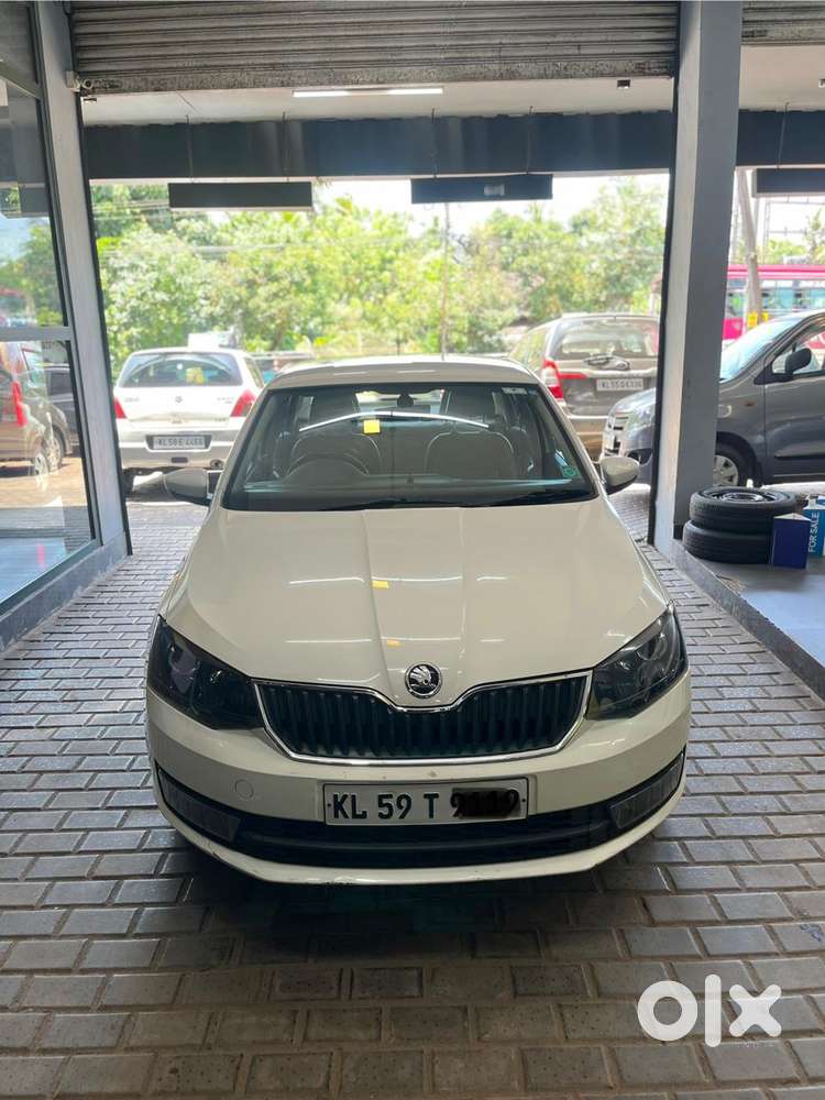 Skoda Rapid 1.6 Mpi Mt Elegance Plus, 2018, Petrol
