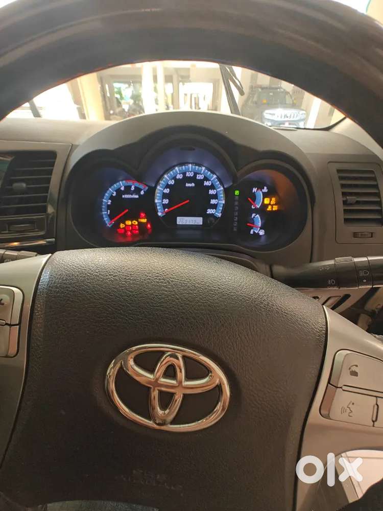 Toyota Fortuner 4*4 At 2015 Diesel Well Maintained With Company Record