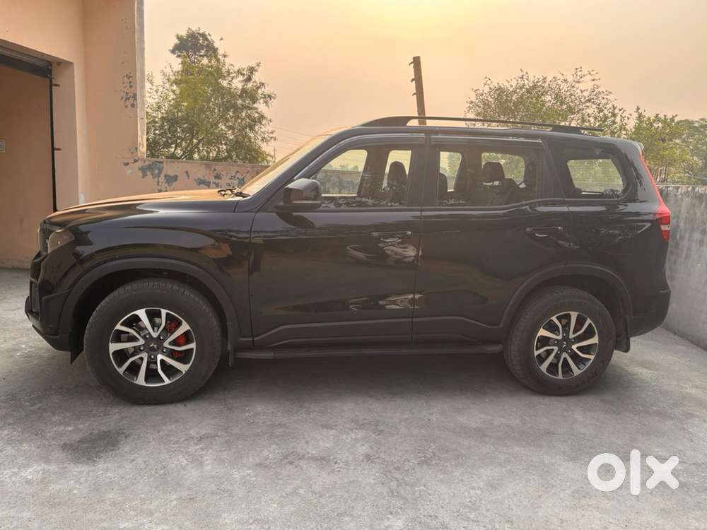 Mahindra Scorpio-n 2025 Petrol Manual