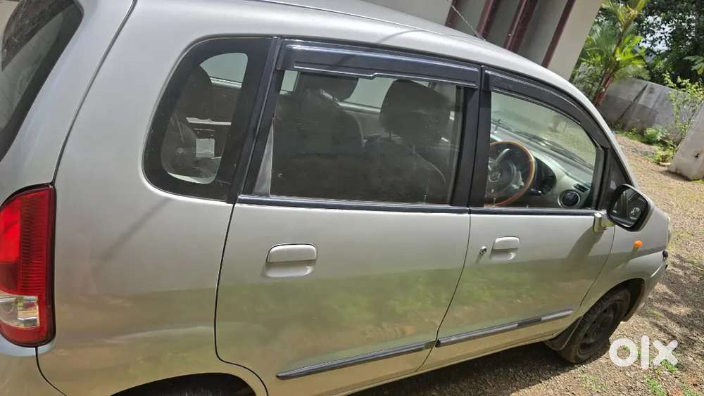 Maruti Suzuki Zen Estilo 1.0 2010