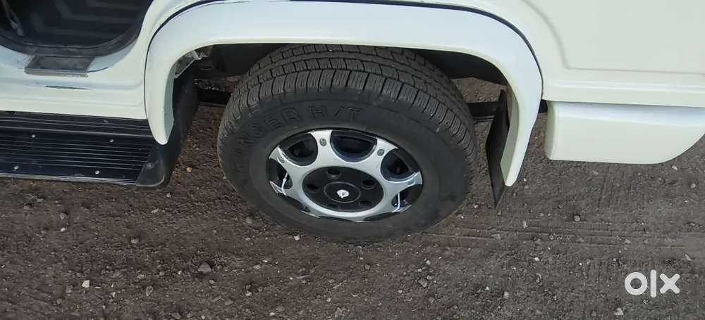 Mahindra Bolero Power Plus Bs4 2020 (pearl White)