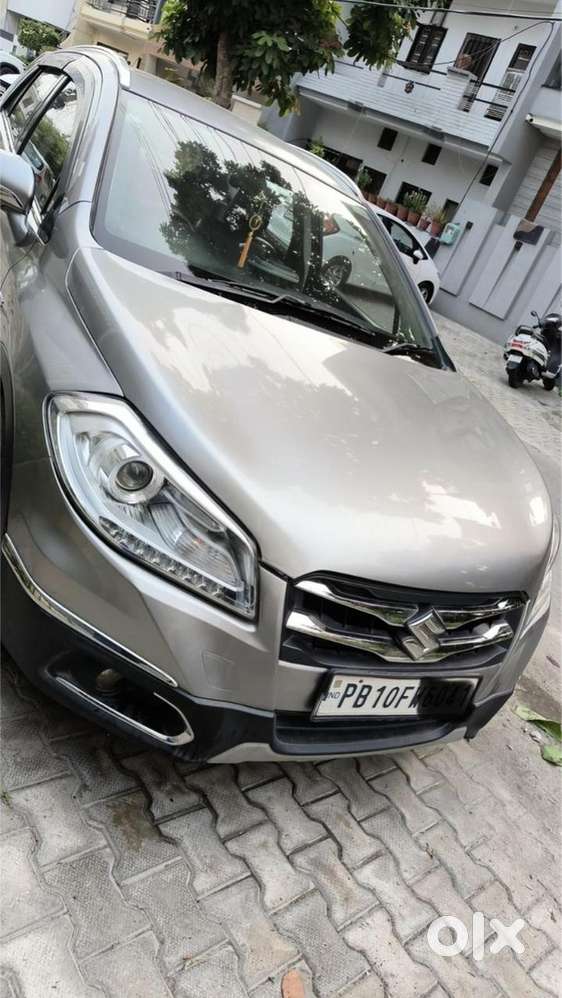 Maruti Suzuki S-cross 2016 Diesel Well Maintained