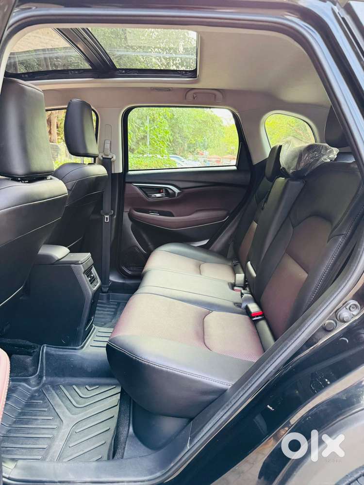 Maruti Suzuki Grand Vitara Smart Hybrid Alpha, 2024, Petrol