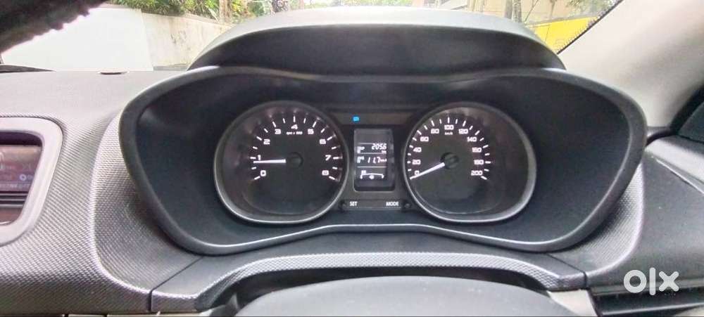 Well Maintained, Front Camera, Unused Stepney, Company Service,