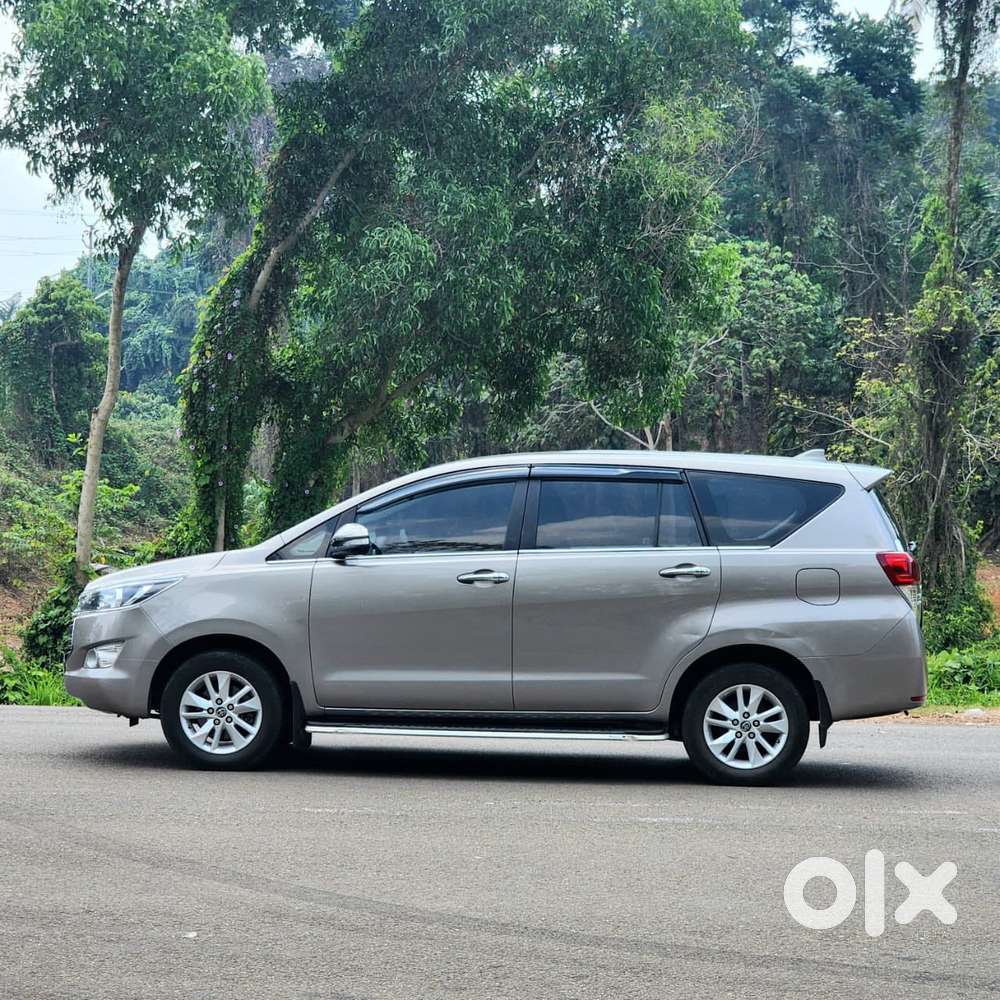 Toyota Innova Crysta 2.4 Gx Mt, 2016, Diesel