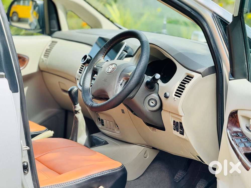 Toyota Innova 2.5 Vx 8 Str Bs-iii, 2013, Diesel