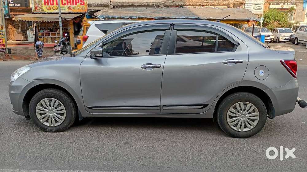 Maruti Suzuki Dzire 1.2 Vxi, 2022, Petrol