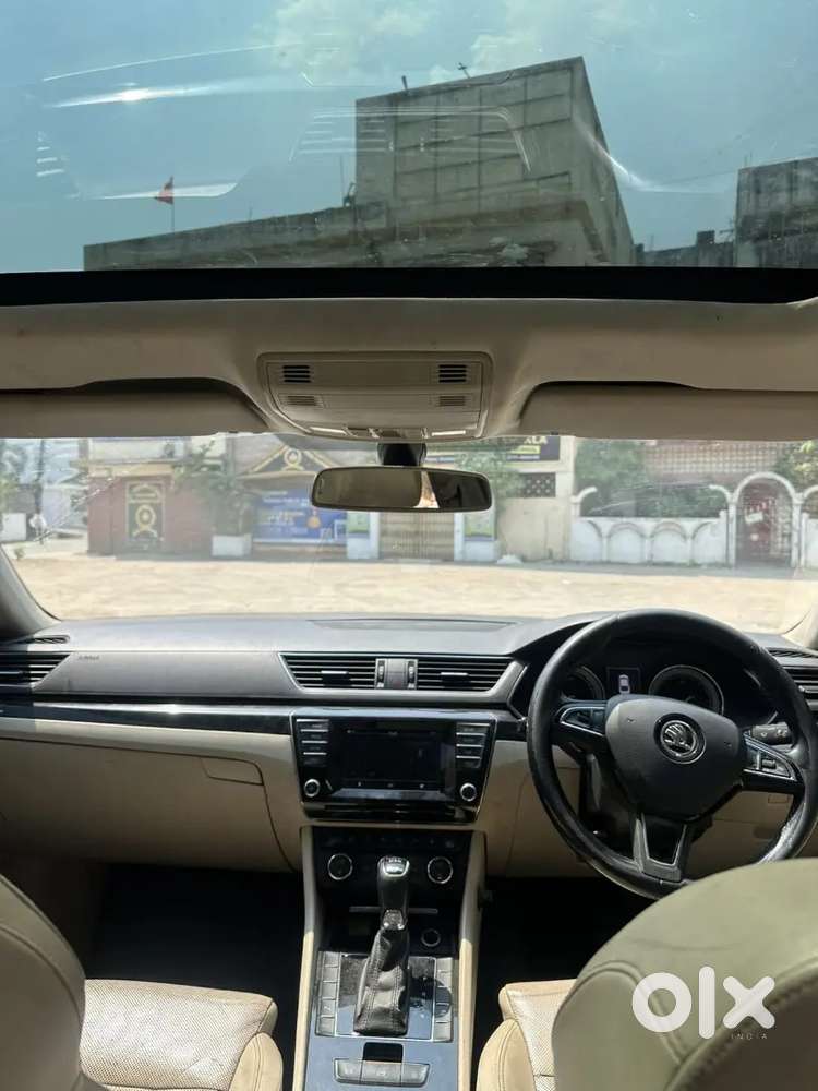 Skoda Superb 2016 Petrol Well Maintained