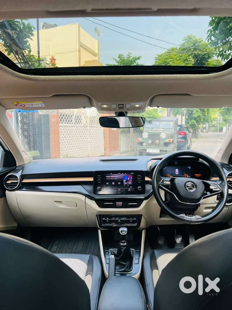 Skoda Slavia Top Model 2022 100% Company Maintained
