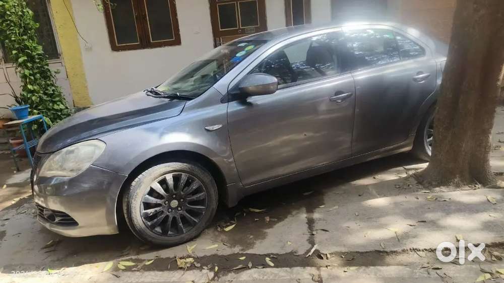 Maruti Suzuki Kizashi 2011